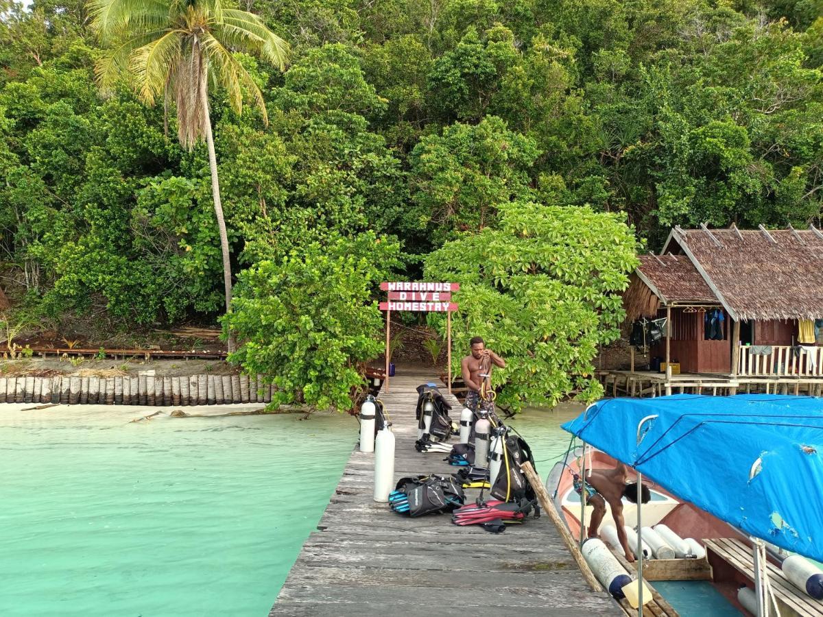 Warahnus Dive Homestay Kri Eksteriør billede